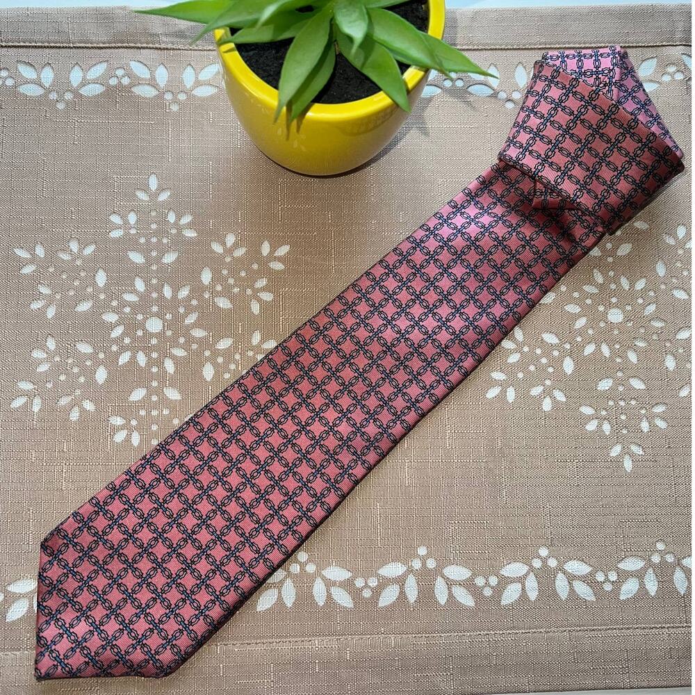 Hardy Amies London 100% Silk Vintage Pink Necktie